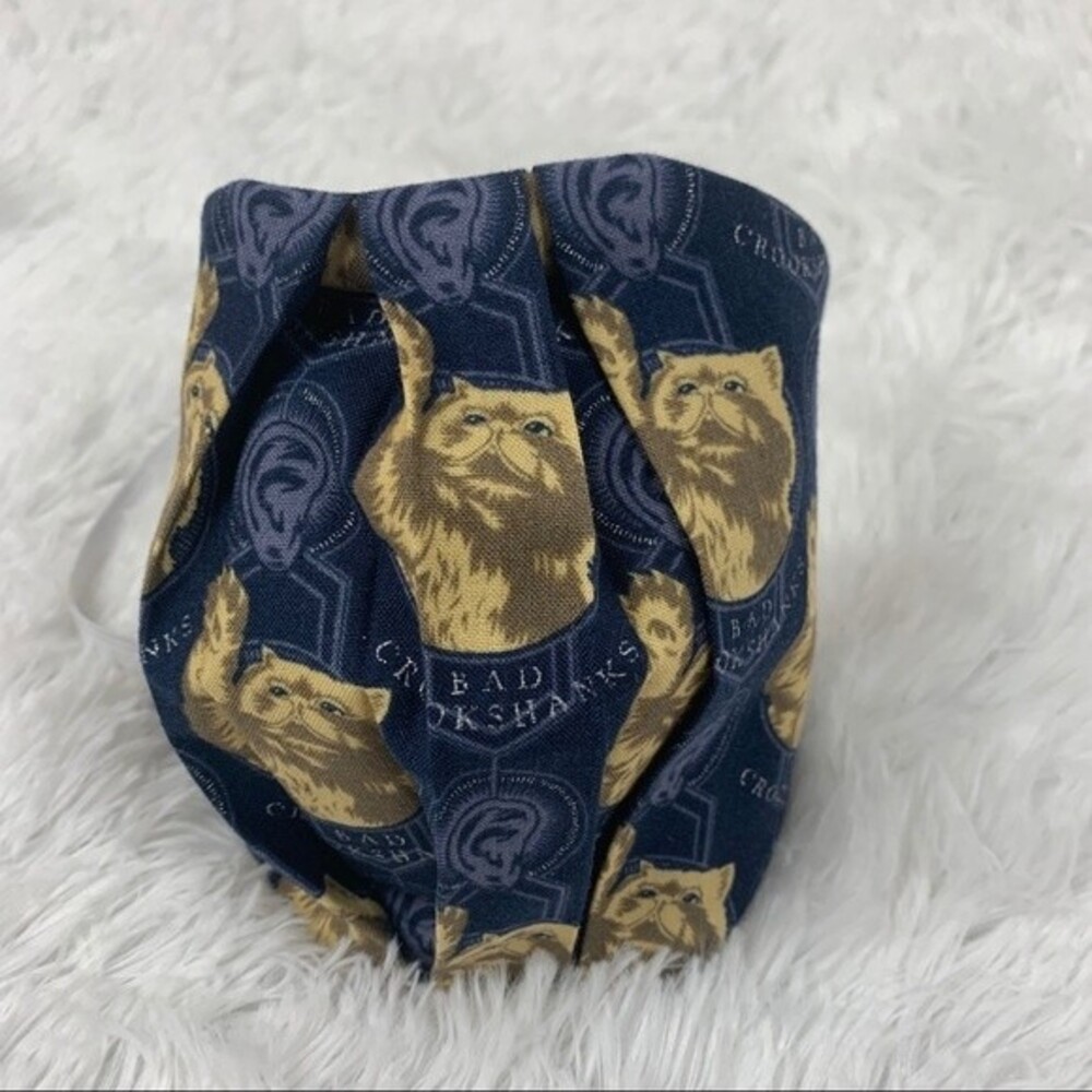 Harry Potter Crookshanks Face Mask - Picture 7 of 7